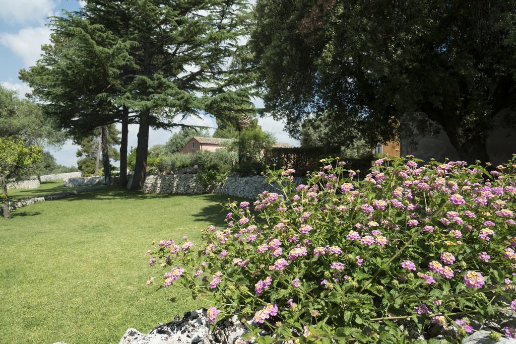 Agriturismo Borgo Degli Ulivi Canicattini Bagni Exterior photo