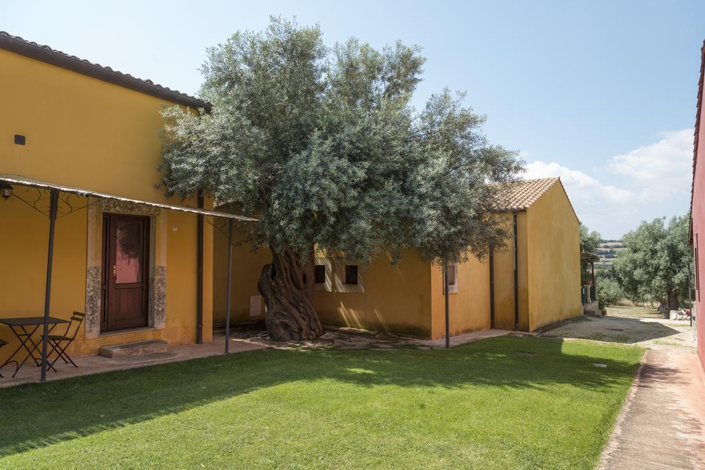 Agriturismo Borgo Degli Ulivi Canicattini Bagni Exterior photo